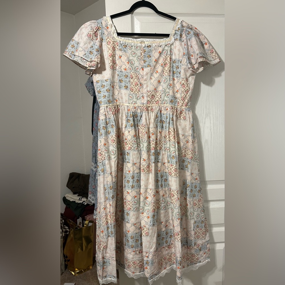 Floral Puff-Sleeve Midi Dress - White - Picture 5 of 5